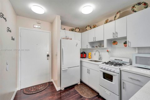 Appartement à louer à Miami Beach, Floride: 37.16 m2 № 2034002 - photo 27