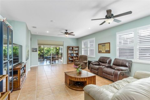House in Land O' Lakes, Florida 3 bedrooms, 170.2 sq.m. № 1717621 - photo 10