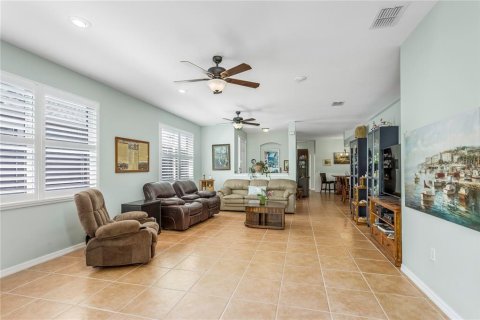 House in Land O' Lakes, Florida 3 bedrooms, 170.2 sq.m. № 1717621 - photo 11