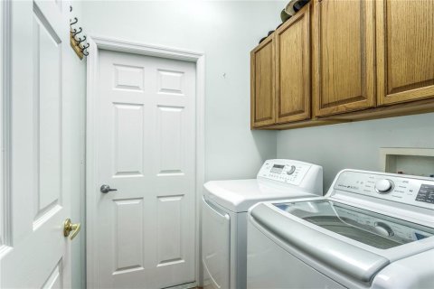 House in Land O' Lakes, Florida 3 bedrooms, 170.2 sq.m. № 1717621 - photo 23