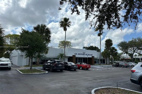 Commercial property in Plantation, Florida № 1893307 - photo 18