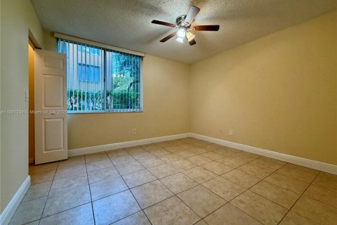 Copropriété à vendre à Pompano Beach, Floride: 3 chambres, 108.7 m2 № 1953106 - photo 12