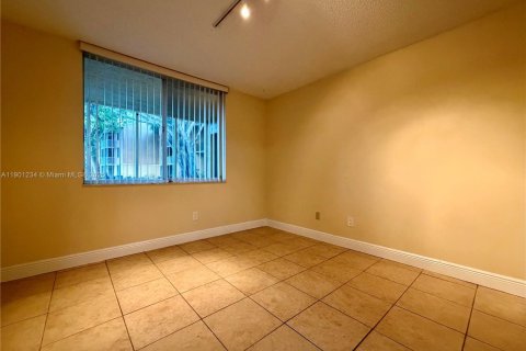 Copropriété à vendre à Pompano Beach, Floride: 3 chambres, 108.7 m2 № 1953106 - photo 8