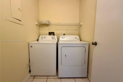 Copropriété à vendre à Pompano Beach, Floride: 3 chambres, 108.7 m2 № 1953106 - photo 7