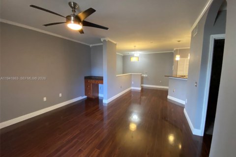 Condominio en alquiler en North Lauderdale, Florida, 1 dormitorio, 81.57 m2 № 1998922 - foto 18