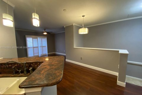 Condominio en alquiler en North Lauderdale, Florida, 1 dormitorio, 81.57 m2 № 1998922 - foto 12