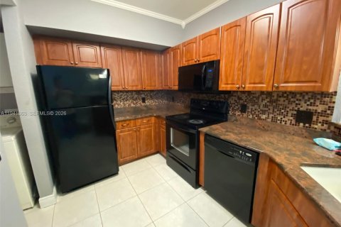Condominio en alquiler en North Lauderdale, Florida, 1 dormitorio, 81.57 m2 № 1998922 - foto 8