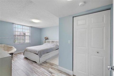 Купить кондоминиум в Форт-Лодердейл, Флорида 2 спальни, 106.65м2, № 2002384 - фото 5