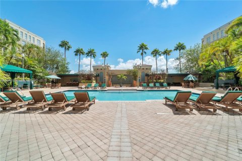 Купить кондоминиум в Форт-Лодердейл, Флорида 2 спальни, 106.65м2, № 2002384 - фото 17
