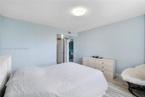 Купить кондоминиум в Форт-Лодердейл, Флорида 2 спальни, 106.65м2, № 2002384 - фото 9