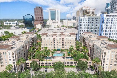 Купить кондоминиум в Форт-Лодердейл, Флорида 2 спальни, 106.65м2, № 2002384 - фото 21