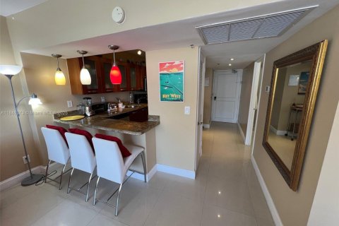 Condominio en venta en Miami Beach, Florida, 51.1 m2 № 2035544 - foto 14