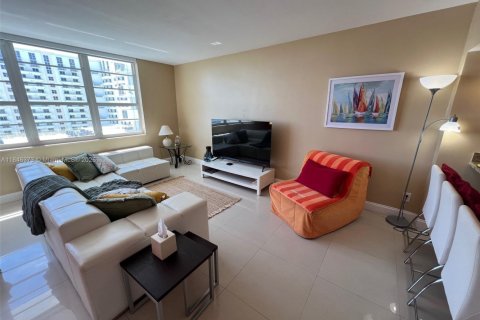 Condominio en venta en Miami Beach, Florida, 51.1 m2 № 2035544 - foto 8