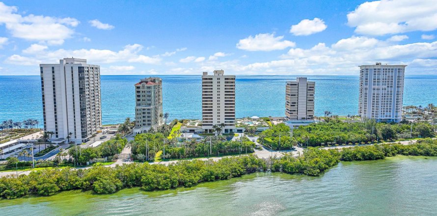 Condo à Riviera Beach, Floride, 3 chambres № 1159924