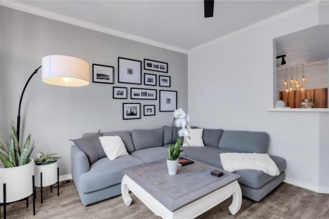 Condominio en venta en Tampa, Florida, 1 dormitorio, 72.84 m2 № 1563411 - foto 10