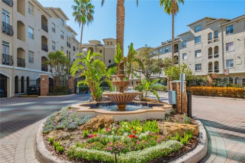 Condominio en venta en Tampa, Florida, 1 dormitorio, 72.84 m2 № 1563411 - foto 1