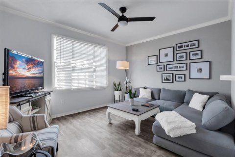 Condominio en venta en Tampa, Florida, 1 dormitorio, 72.84 m2 № 1563411 - foto 8