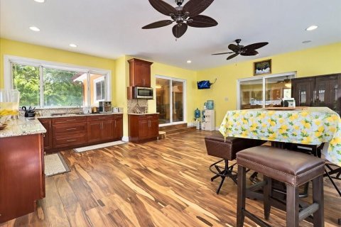 Villa ou maison à vendre à Kissimmee, Floride: 5 chambres, 457.92 m2 № 2431766 - photo 13