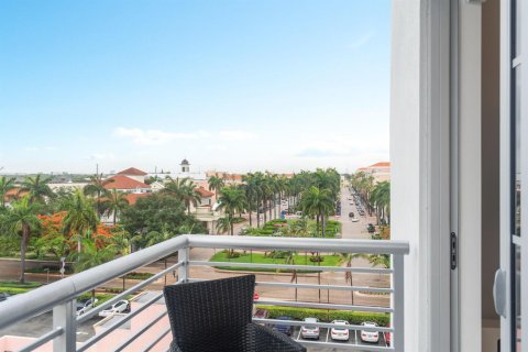 Copropriété à louer à Boca Raton, Floride: 2 chambres, 144.83 m2 № 2259628 - photo 2