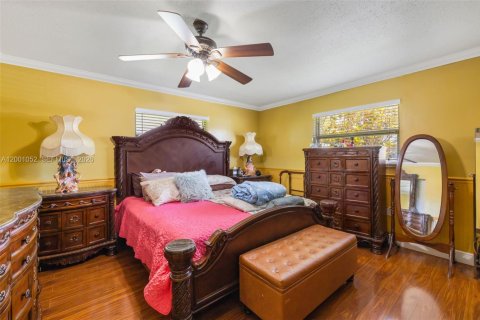 House in Tamarac, Florida 3 bedrooms, 147.44 sq.m. № 2065472 - photo 16