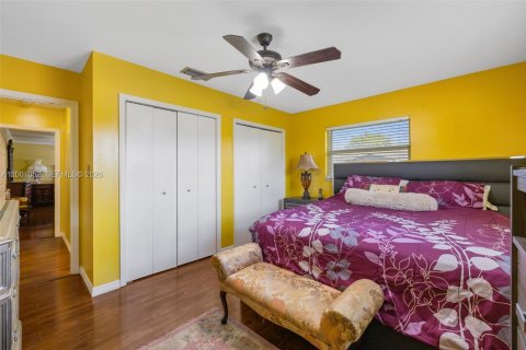 House in Tamarac, Florida 3 bedrooms, 147.44 sq.m. № 2065472 - photo 21