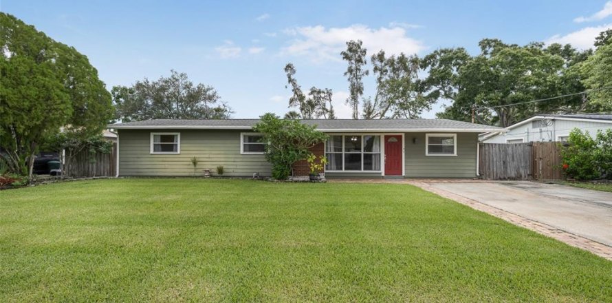 Villa ou maison à Tampa, Floride 3 chambres, 163.42 m2 № 2397099