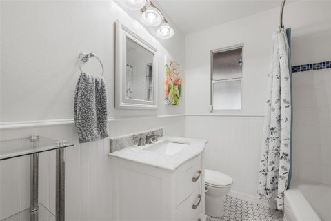Villa ou maison à vendre à Tampa, Floride: 3 chambres, 163.42 m2 № 2397099 - photo 11