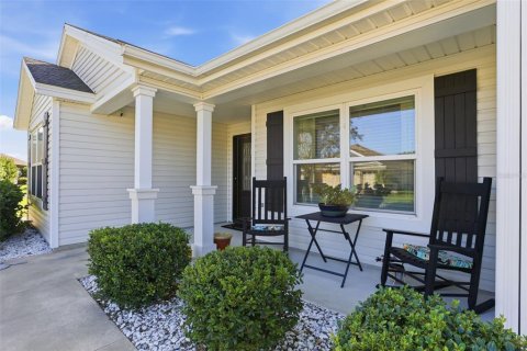 House in The Villages, Florida 4 bedrooms, 187.11 sq.m. № 2430332 - photo 4