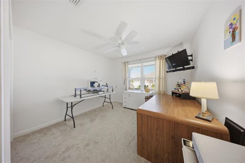 House in The Villages, Florida 4 bedrooms, 187.11 sq.m. № 2430332 - photo 26