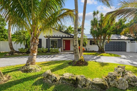 House in Delray Beach, Florida 3 bedrooms, 182.83 sq.m. № 1208808 - photo 1