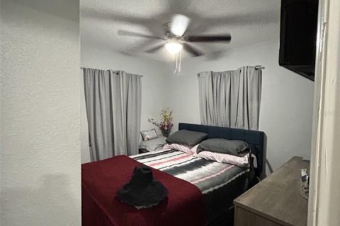 House in Deltona, Florida 2 bedrooms, 75.44 sq.m. № 2098270 - photo 9