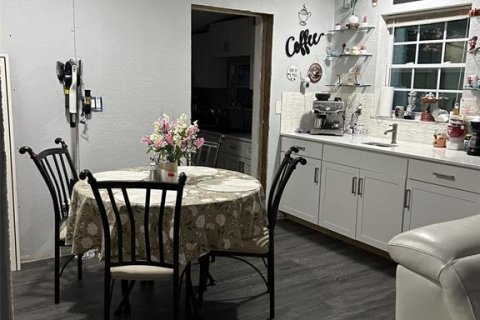 House in Deltona, Florida 2 bedrooms, 75.44 sq.m. № 2098270 - photo 13