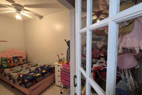 Condominio en venta en Lauderhill, Florida, 2 dormitorios, 104.05 m2 № 2187022 - foto 28