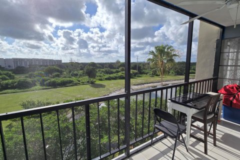 Condominio en venta en Lauderhill, Florida, 2 dormitorios, 104.05 m2 № 2187022 - foto 30