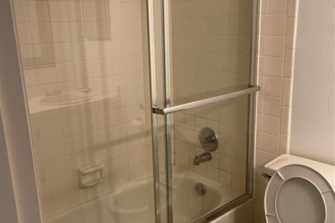 Condominio en venta en Tamarac, Florida, 2 dormitorios, 91.14 m2 № 2084477 - foto 13