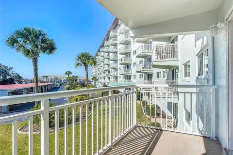 Condominio en venta en Daytona Beach, Florida, 1 dormitorio, 76.64 m2 № 1523199 - foto 19