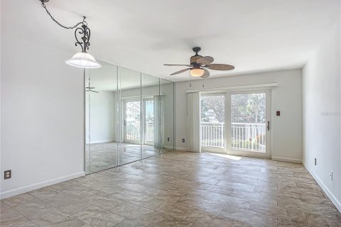 Condominio en venta en Daytona Beach, Florida, 1 dormitorio, 76.64 m2 № 1523199 - foto 10