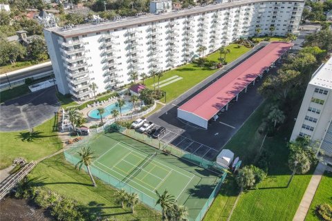 Condominio en venta en Daytona Beach, Florida, 1 dormitorio, 76.64 m2 № 1523199 - foto 2