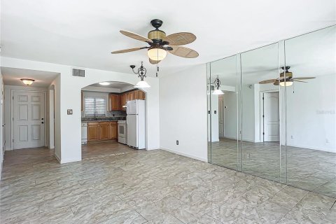 Condominio en venta en Daytona Beach, Florida, 1 dormitorio, 76.64 m2 № 1523199 - foto 14
