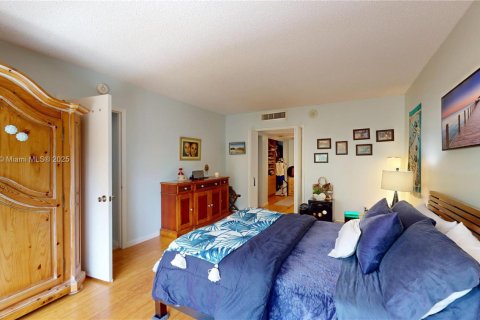 Купить кондоминиум в Майами, Флорида 1 спальня, 85.47м2, № 1937909 - фото 15