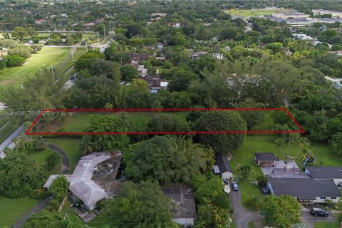 Terreno en venta en Miami, Florida № 1864192 - foto 3