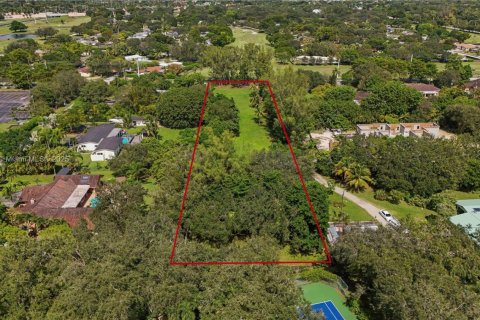 Terreno en venta en Miami, Florida № 1864192 - foto 13
