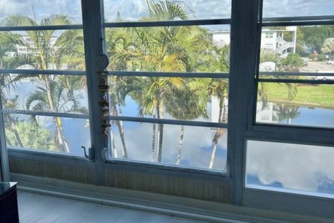 Condominio en venta en Deerfield Beach, Florida, 1 dormitorio, 66.98 m2 № 1981930 - foto 23