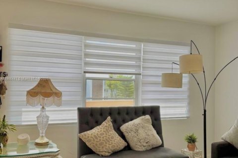 Condominio en venta en Deerfield Beach, Florida, 1 dormitorio, 66.98 m2 № 1981930 - foto 7