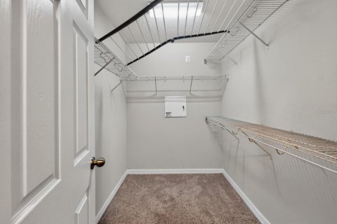 Townhouse in Kissimmee, Florida 3 bedrooms, 141.95 sq.m. № 2214223 - photo 13