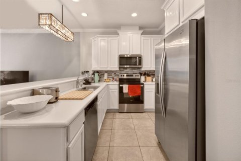 Townhouse in Kissimmee, Florida 3 bedrooms, 141.95 sq.m. № 2214223 - photo 7