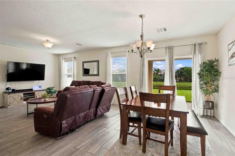House in Bradenton, Florida 3 bedrooms, 151.06 sq.m. № 2391234 - photo 12
