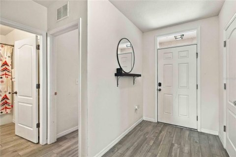 House in Bradenton, Florida 3 bedrooms, 151.06 sq.m. № 2391234 - photo 5