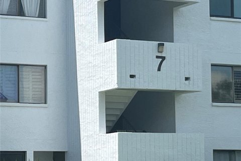 Copropriété à vendre à Clearwater, Floride: 2 chambres, 102.66 m2 № 1870571 - photo 3