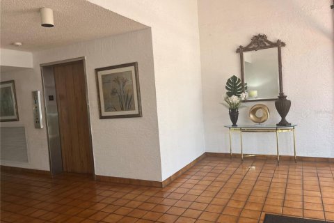 Copropriété à vendre à Clearwater, Floride: 2 chambres, 102.66 m2 № 1870571 - photo 8